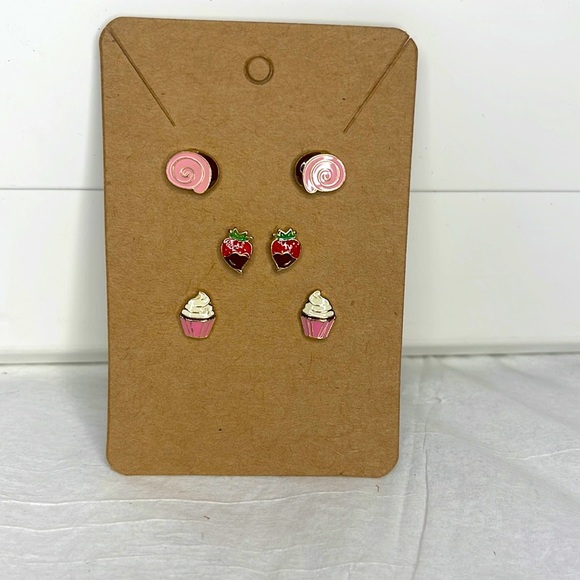 Set of 3 dessert earring studs! - Picture 2 of 6